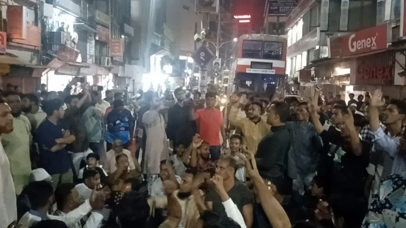 চাঁদা না দেয়ায় হকারকে তুলে নেয়ার অভিযোগ যুবদল নেতার বিরুদ্ধে